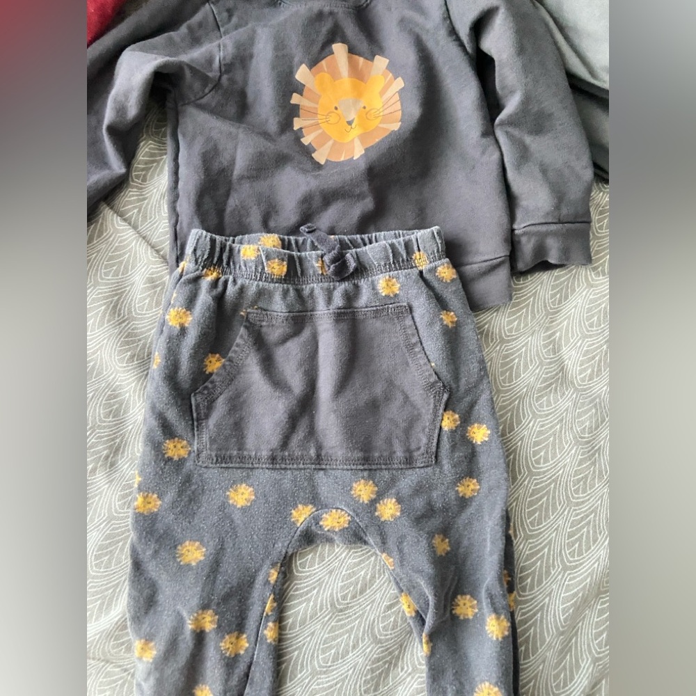 2PCS CHILDREN’S PLACE CHARCOAL LION PANTS SET 18-24M UNISEX
